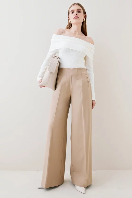 New 🧨 Karen Millen Essential Mid Rise Wide Leg Darted Trouser 🥰 1 New 🧨 Karen Millen Essential Mid Rise Wide Leg Darted Trouser 🥰